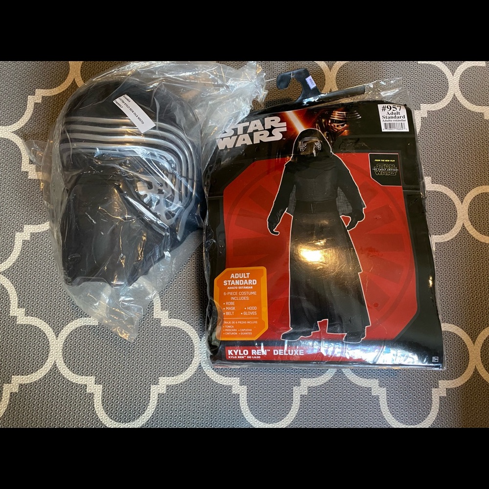 Star Wars Kylo Ren Deluxe Costume